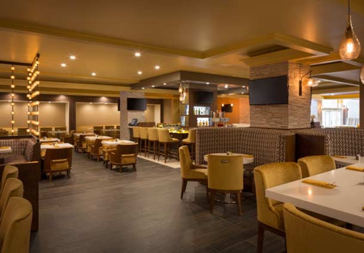 Fin + Field Restaurant And Bar