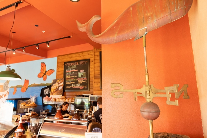 Lover's Point Beach Cafe