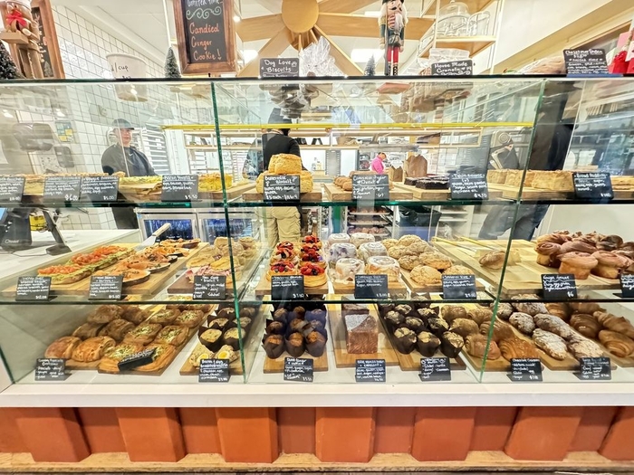 Rise + Roam Bakery and Pizzeria