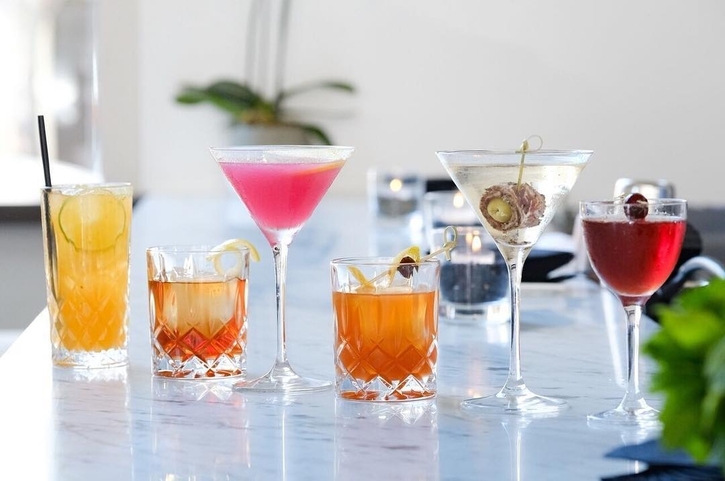 Seventh & Dolores Steakhouse - 7D