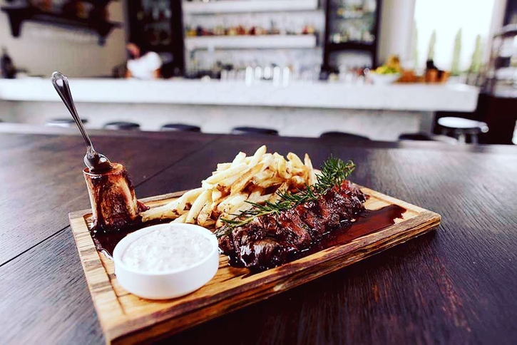 Seventh & Dolores Steakhouse - 7D